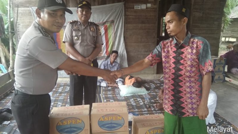 Kapolsek Rundeng Dan jajarannya Melayat Ke Rumah Duka Korban Lakalantas