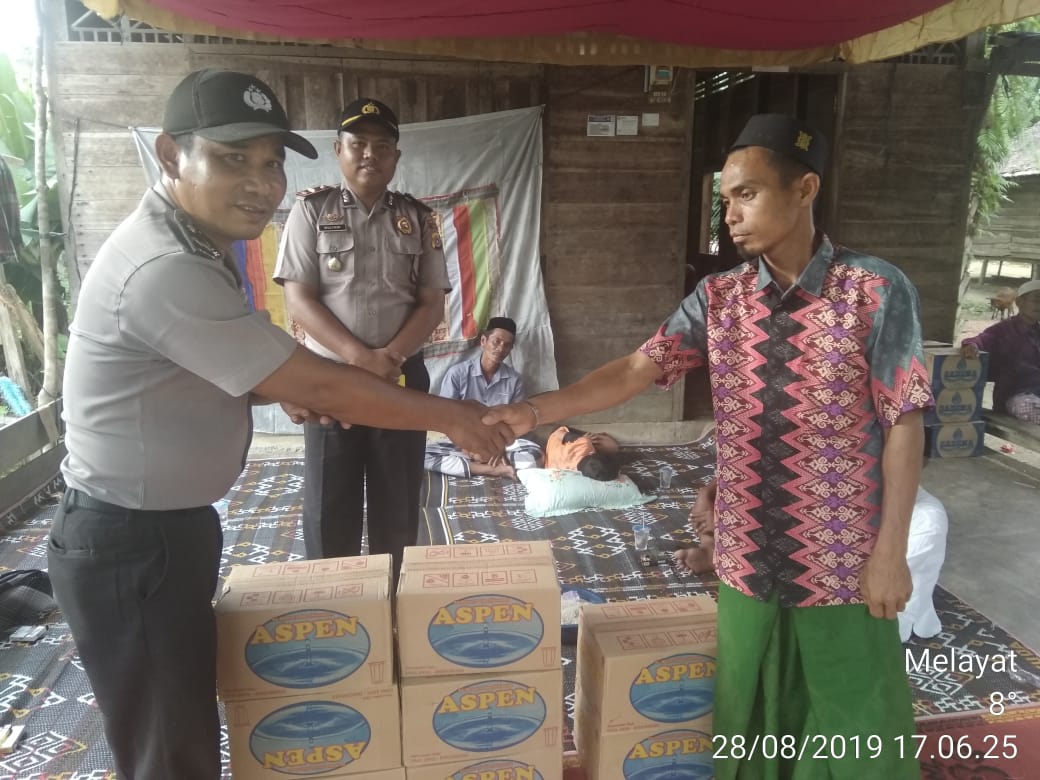 Kapolsek Rundeng Dan jajarannya Melayat Ke Rumah Duka Korban Lakalantas