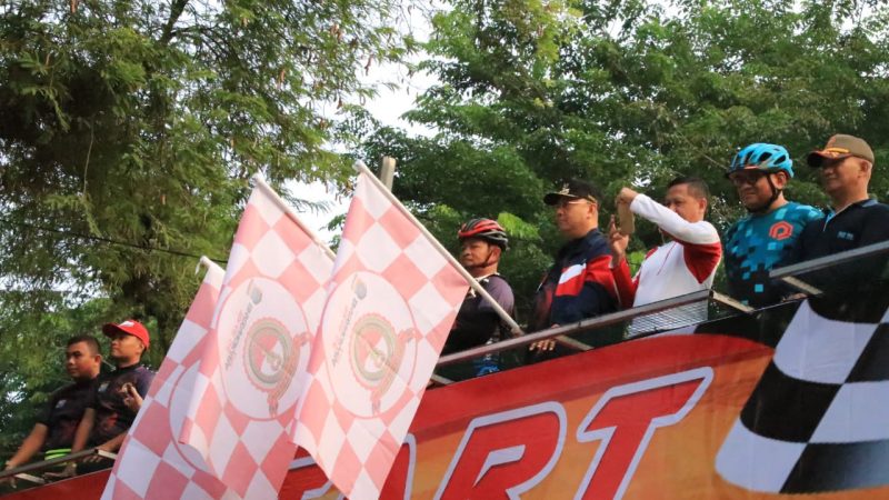 Wali Kota Lepas Peserta Sepeda Santai Tour De Bhayangkara 2019
