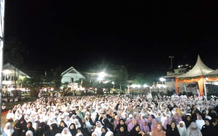 Lantunan Zikir Akbar Rateb Seurebe Bergema
