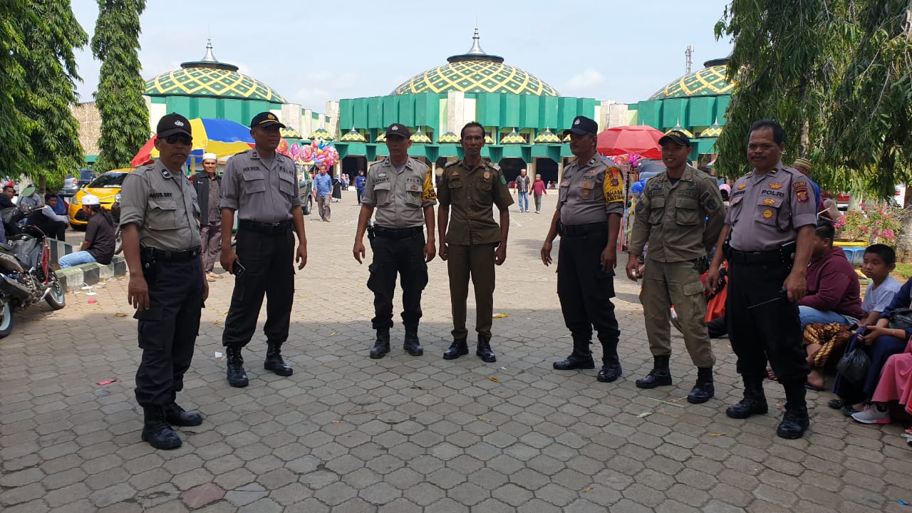 Sebanyak 70 personel Polres Kukar (Kutai Kartanegara) di kerahkan pengamanan kedatangan Jamaah Haji