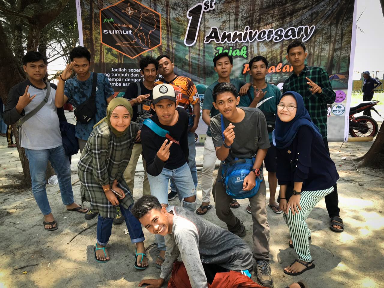Bersama KPA BB, Jejak Petualang Sumut Laksanakan Aniversary Di Pantai Jono