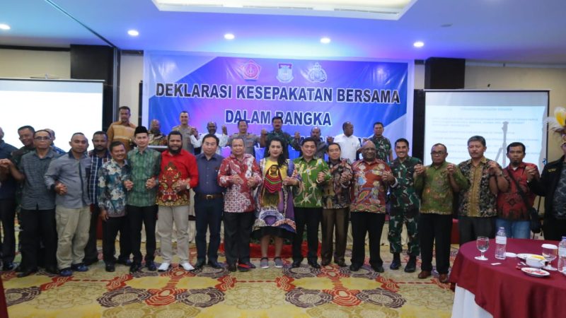 Kapolri dan Panglima TNI Hadiri Deklarasi Damai Untuk Papua