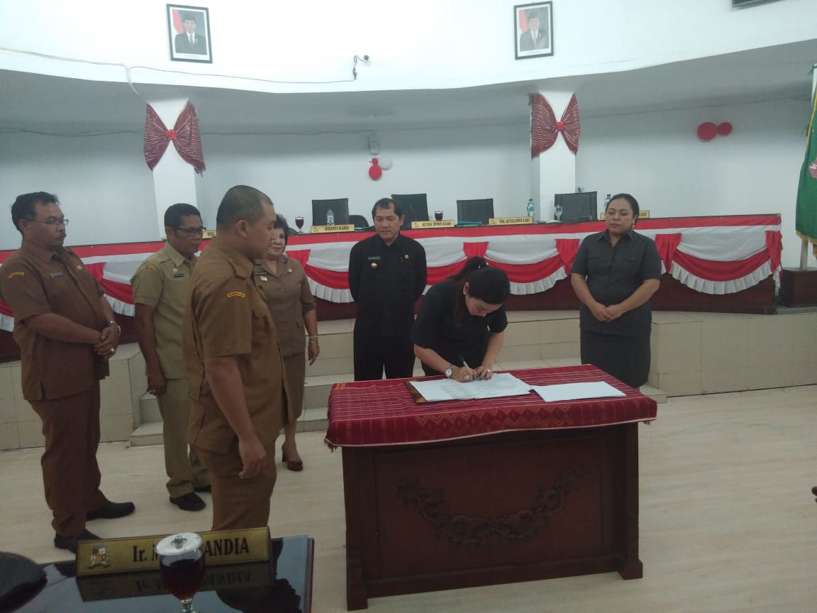 Bupati dan DPRD Karo Sahkan Ranperda P-APBD Tahun Anggaran 2019