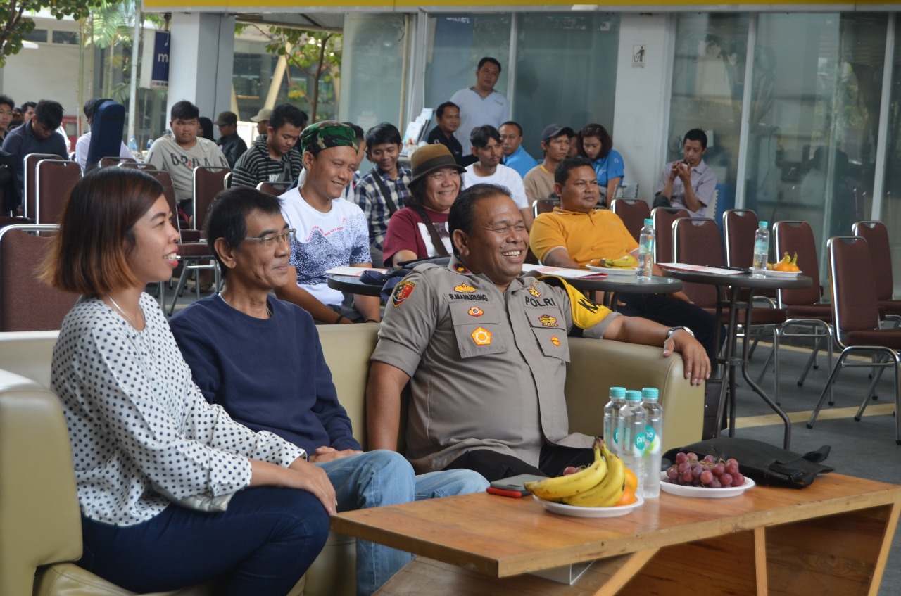 Polsek Neglasari Tunjukkan Kedekatan Dengan Seluruh Elemen Masyarakat