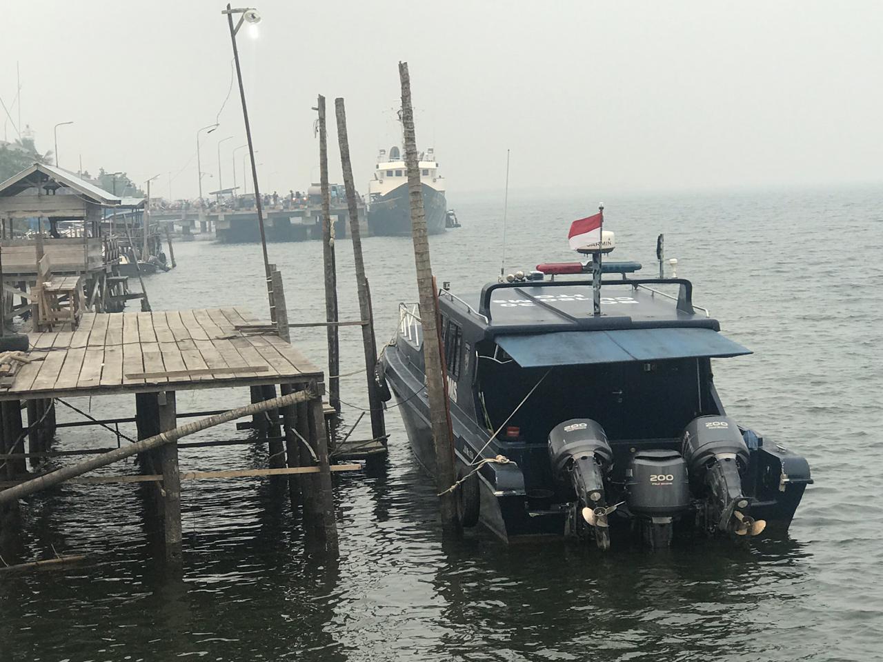 Kabut Asap Mengepul Di Teluk Kuala Langsa