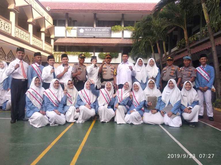 Polsek Cengkareng Penyuluhan Anti Narkoba Ditingkat Pelajar