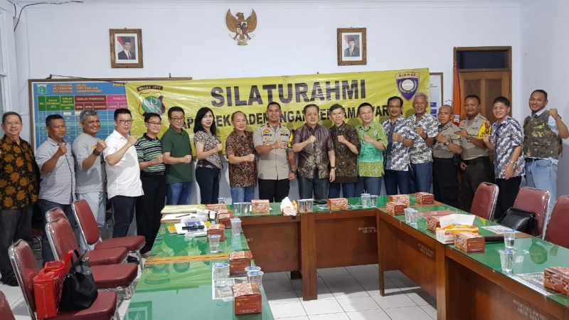 Kapolsek Pademangan Jalin Silaturahmi Dengan Warga