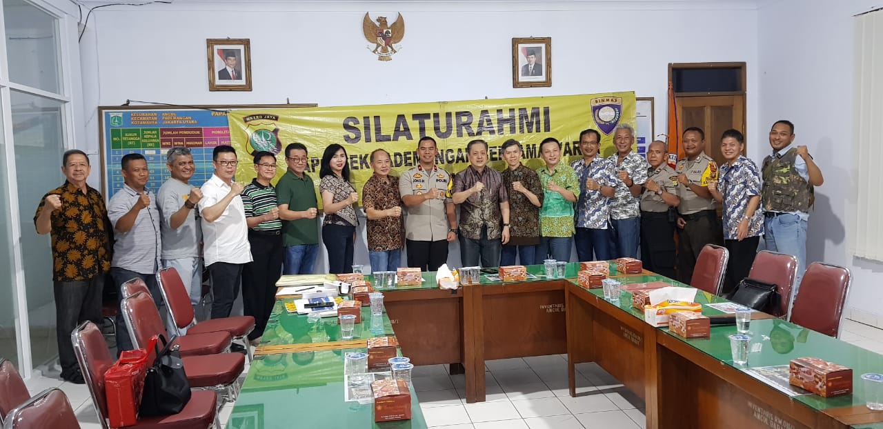Kapolsek Pademangan Jalin Silaturahmi Dengan Warga