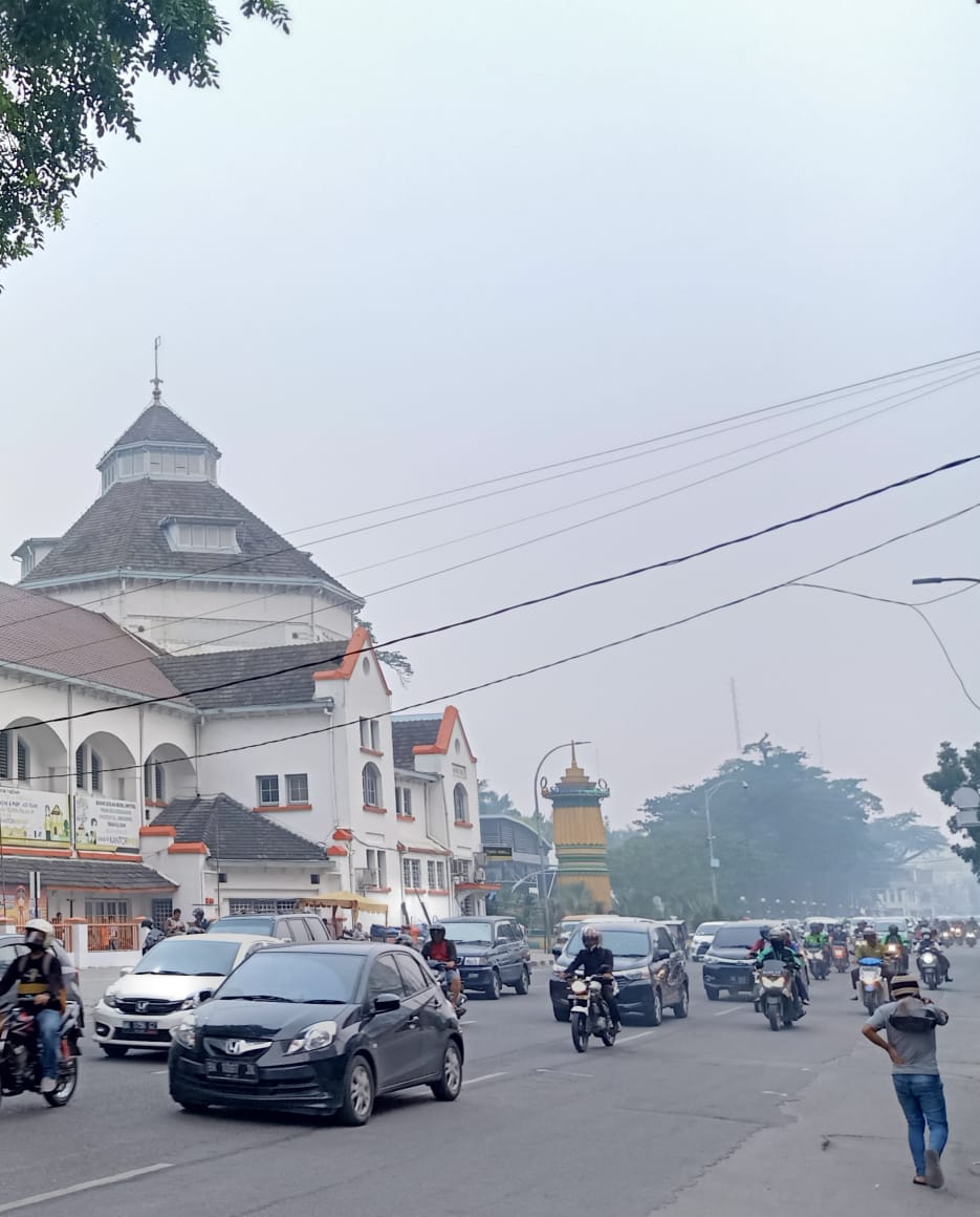 Asap Kebakaran di Kota Medan Makin Tebal, Hasyim Himbau Pemko Buka Posko Kesehatan dan Bagikan Masker
