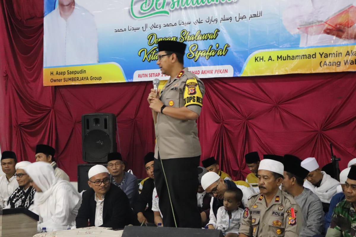 Kapolres Ciamis AKBP Bismo Teguh Prakoso.SH.,SIK.,MM, Menghadiri Sholawatan Akbar Dengan Tema “Dengan Bersholawat Kita Raih syafa’at”