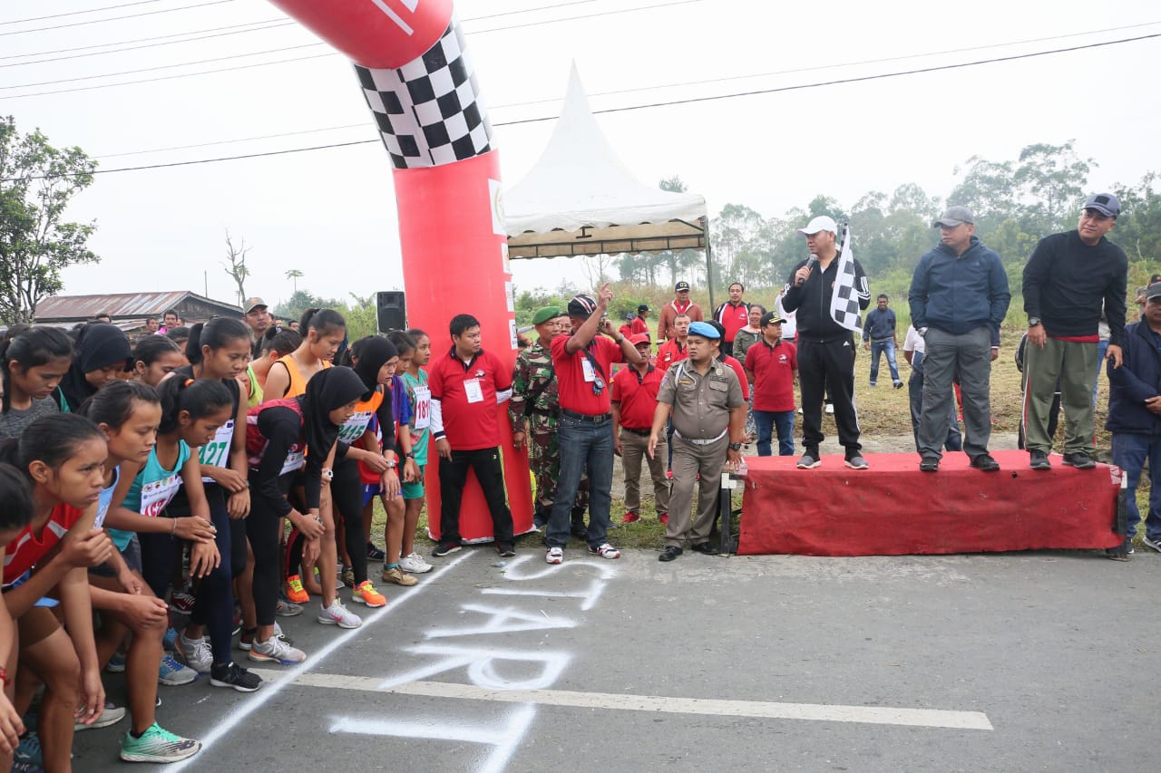 Bupati Taput Lepas Peserta Silangit Run Tahun 2019