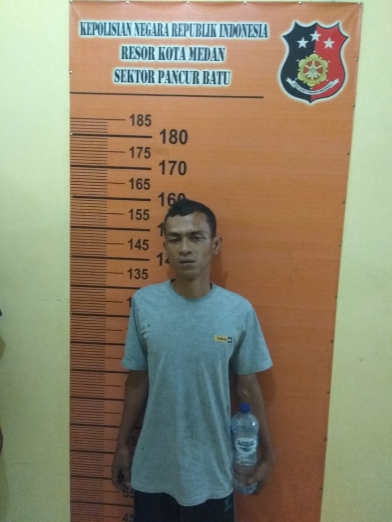 Ngerampok HP,  Warga Kuta Mbelin Tanjung Anom, Babak Belur