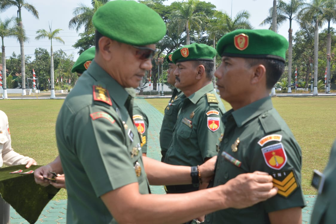 312 Personel Korem 071/Wijayakusuma Naik Pangkat