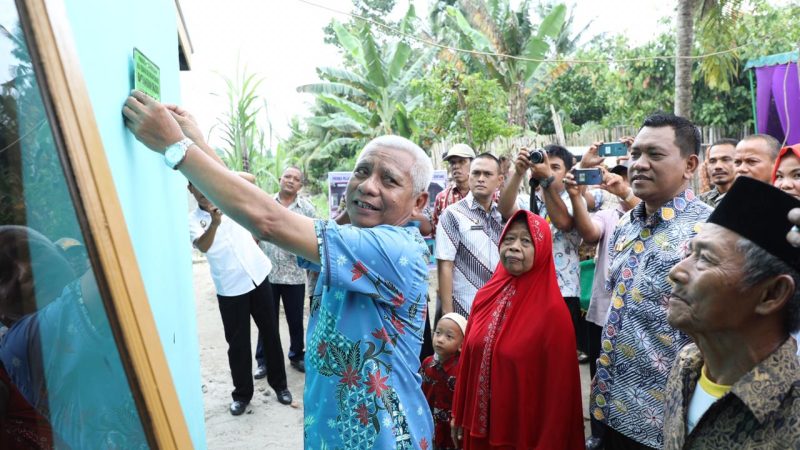 Bupati Serahkan BRS Dan Kukuhkan Duta GEBRAK Asahan