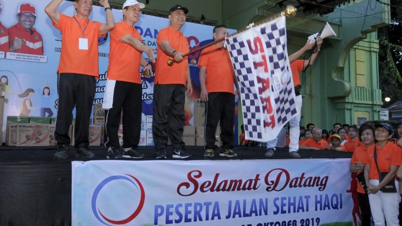 Wali Kota Lepas Peserta Jalan Sehat HaQi