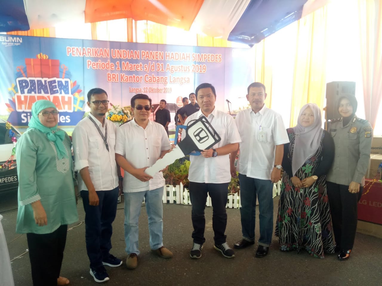 Acara Panen Hadiah Simpedes BRI Meriah