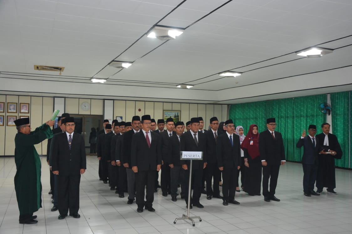 Tingkatkan Upaya Produktivitas SDM, Dirut PDAM Tirtanadi Lantik 35 Pegawai