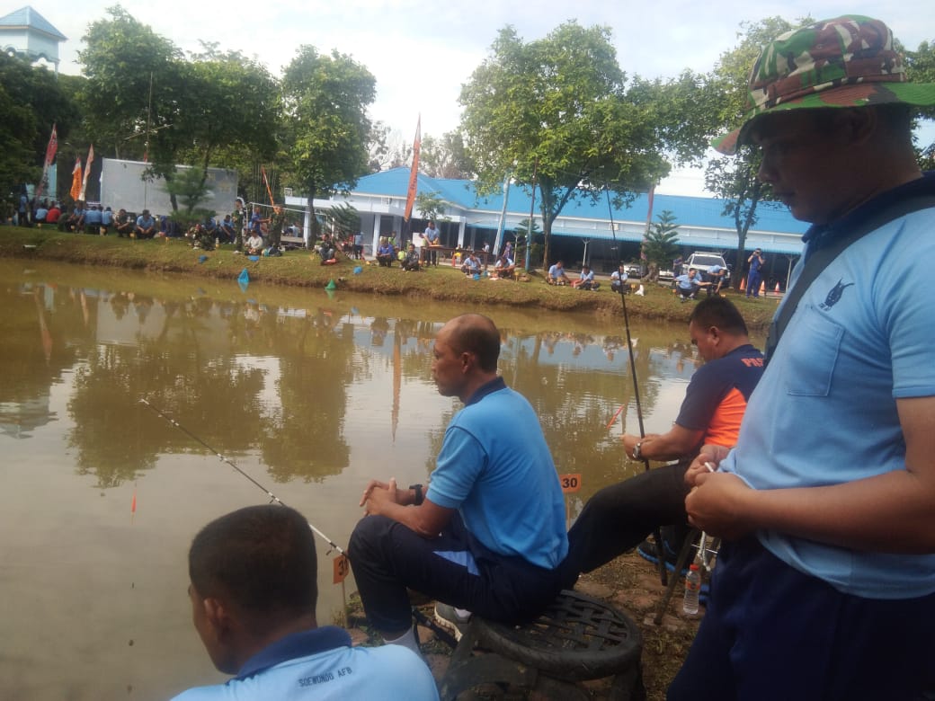 Lomba Mancing Dalam Rangka HUT POM AU ke 73 di Medan, Berlangsung Meriah