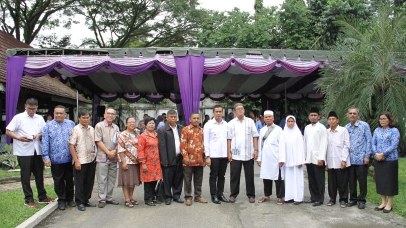 Walikota Siantar Berangkatkan 6 Orang ke Jerussalem dan 6 Orang Umrah