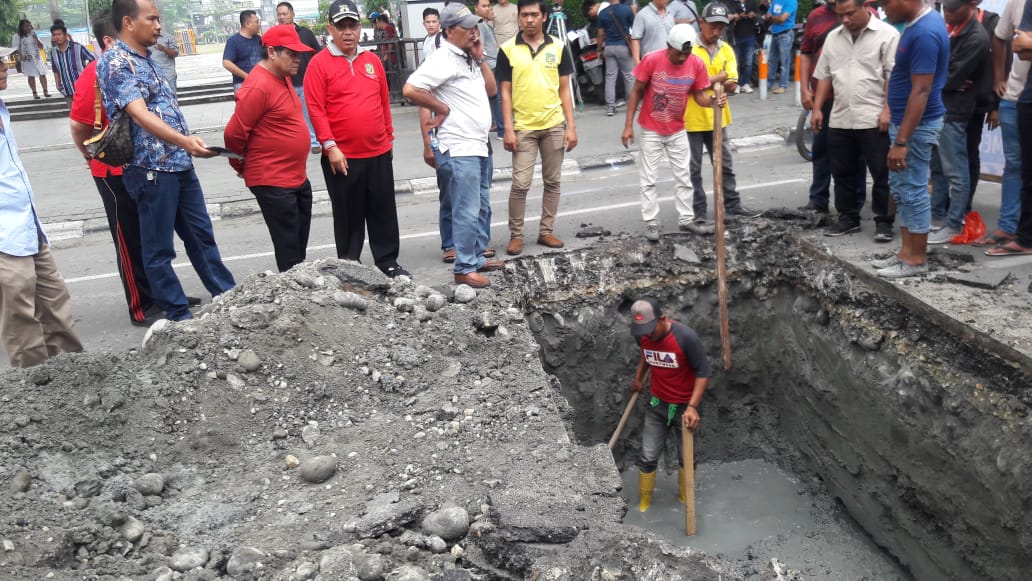 Wali Kota Instruksikan Dinas PU Buat Saluran Crossing