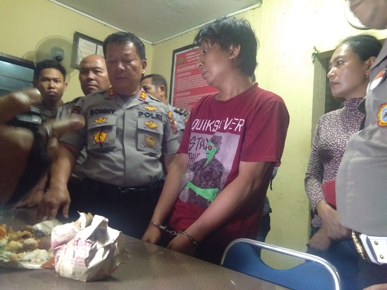 Campurkan Nasi Bungkus Dengan Sabu-sabu, Pasutri di Tangkap Satsabhara Polrestabes Medan