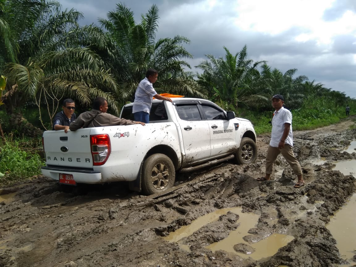Jalan Berlumpur, Walikota Subulussalam  Tinjau Jalan Perkebunan Masyarakat Desa Dah