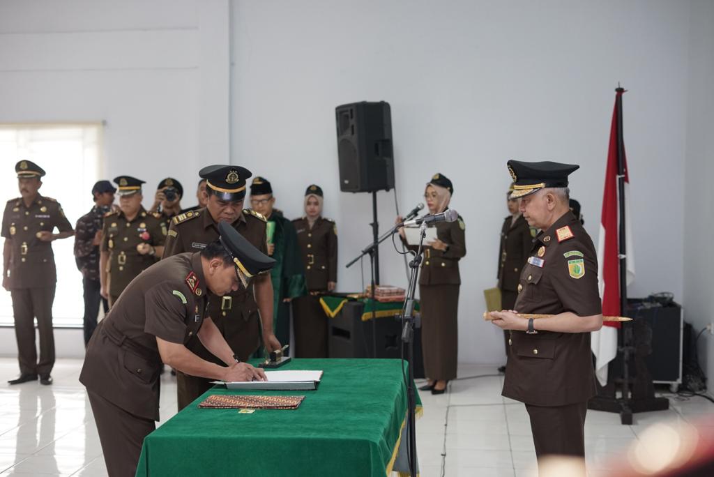 Ini Daftar 9 Kajari yang Diserahterimakan di Kejati Sumut