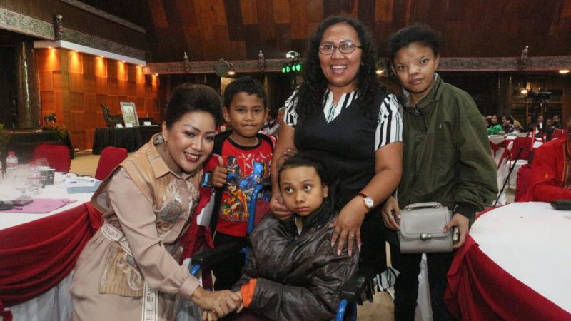 Malam Amal Yayasan Kanker Indonesia Taput, Kumpulkan Dana Rp. 196 juta