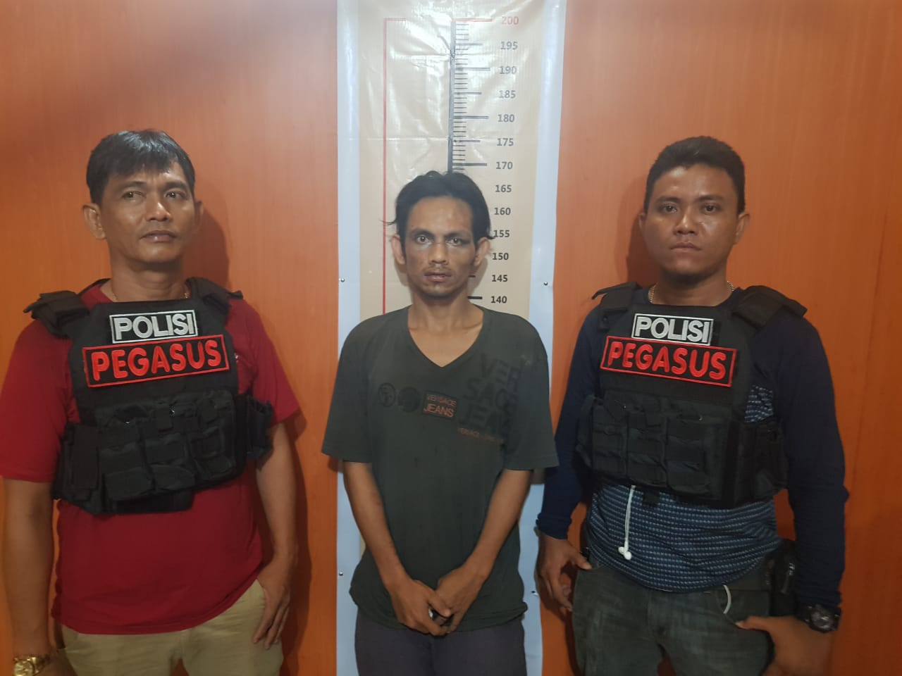 Beraksi di 8 TKP, Sabar Tampubolon kena Timah Panas