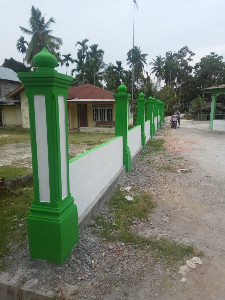 Pambuatan Pagar Musalla Gp. Alur Dua Bakaran Batee Tidak AdaTerindikasi Pembohongan Pablik Begini Klarifikasi