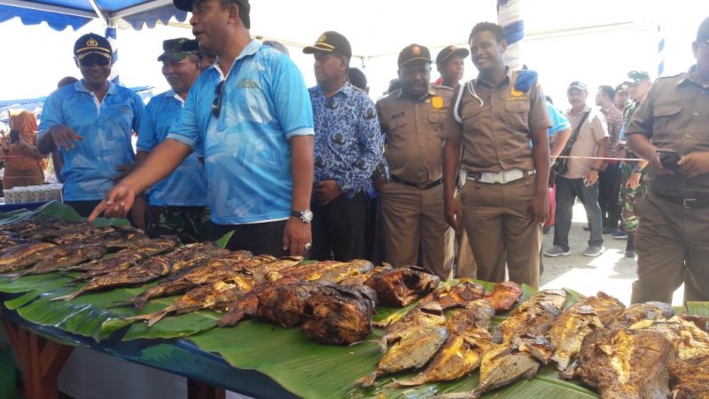 Bupati Raja Ampat Resmi Buka Festival Gemar Makan Ikan