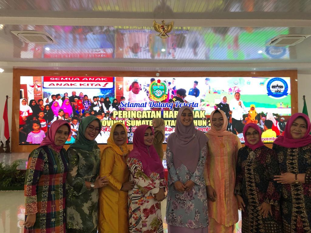 Ketua TP PKK Labuhanbatu Hadiri Peringatan Hari Anak Nasional Di Provsu