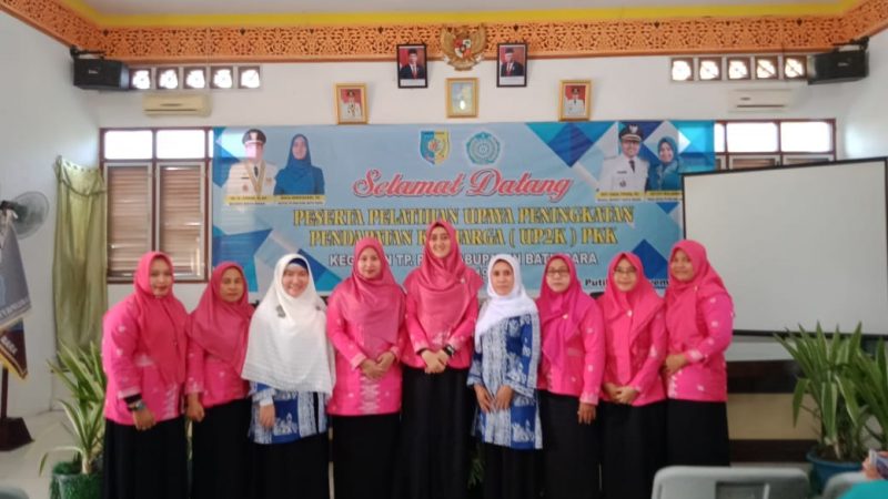 Ketua TP. PKK Batu Bara Gelar Pelatihan UP2K