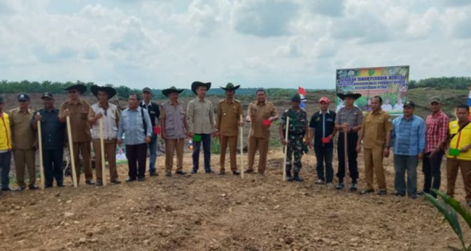 Warga Manfaatkan Lahan Replanting Sawit Tanam Kedelai