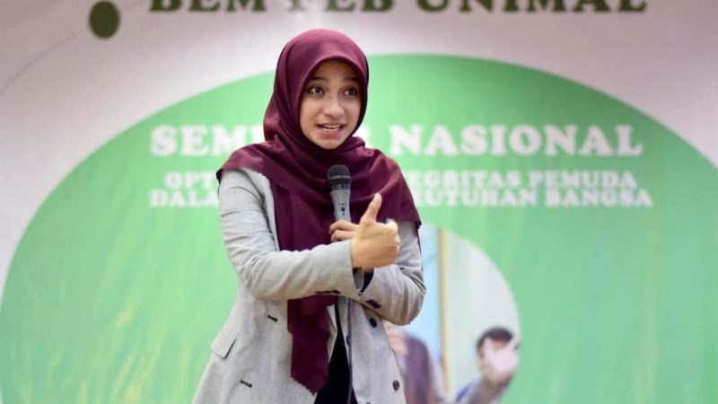 Luar Biasa, Sherly  Annavita Isi Seminar Nasional Bem Feb Unimal