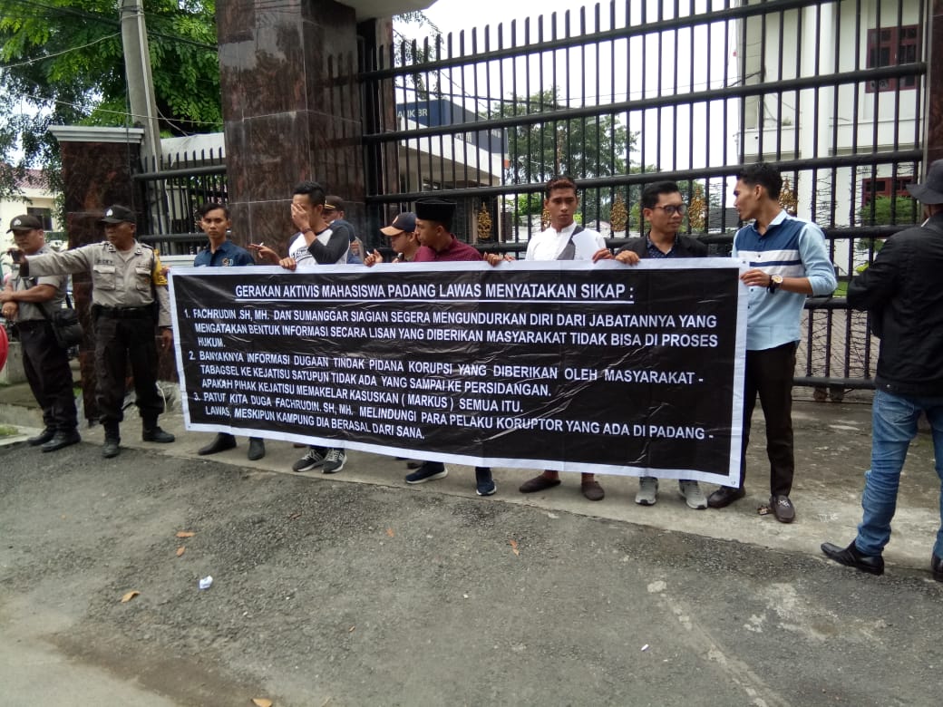 Sejumlah Dugaan Korupsi Dikejatisu Misterius, Kajagung Burhanuddin Didesak Lengserkan Kajati Sumut
