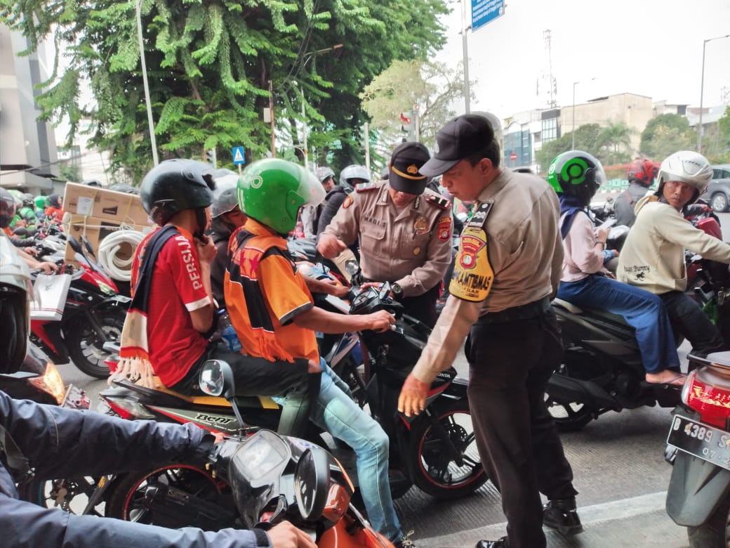 Jajaran Polsek Tanjung Duren Apel Pengamanan Pertandingan Sepak Bola