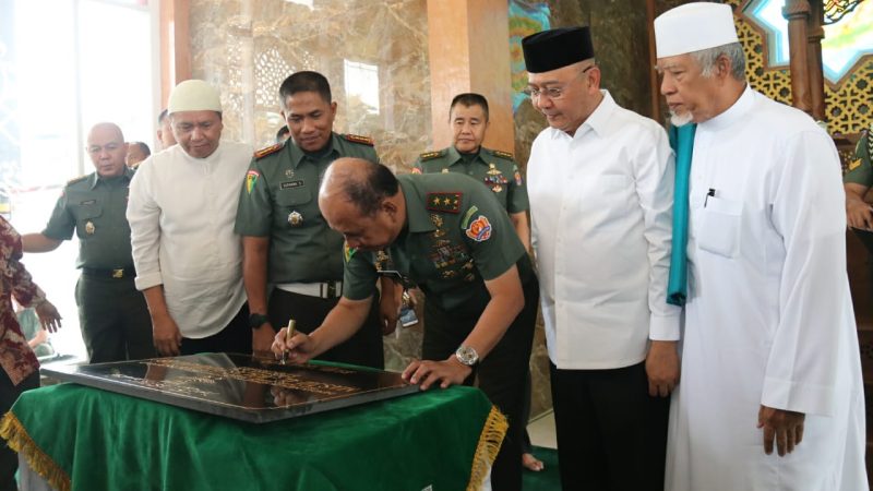 Wali Kota Resmikan Masjid Al Ikhlas Pomdam I/BB