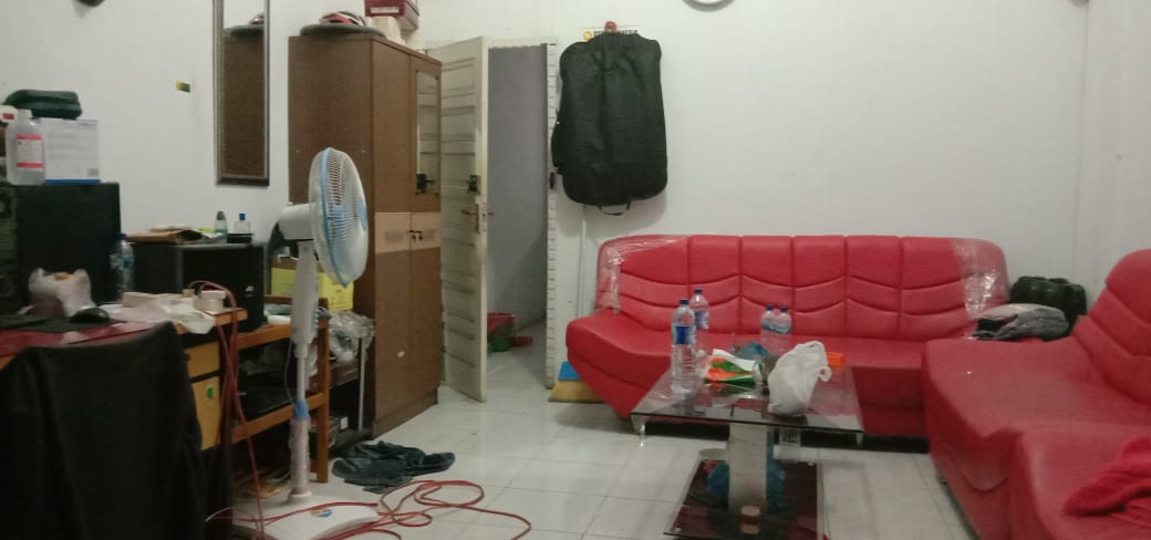 Cafe Digrebek,  Bekal Nikah “Dirampas”