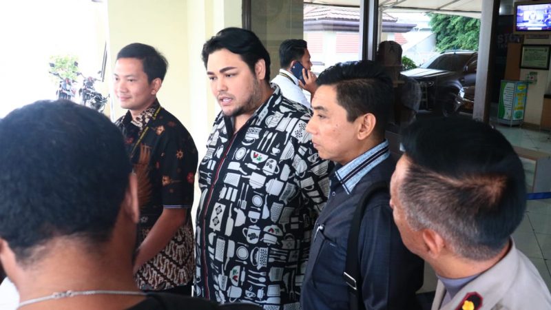 Terkait Kasus Salon Kecantikan Ilegal Milik WNA Cina, Ivan Gunawan Dipanggil Sebagai Saksi