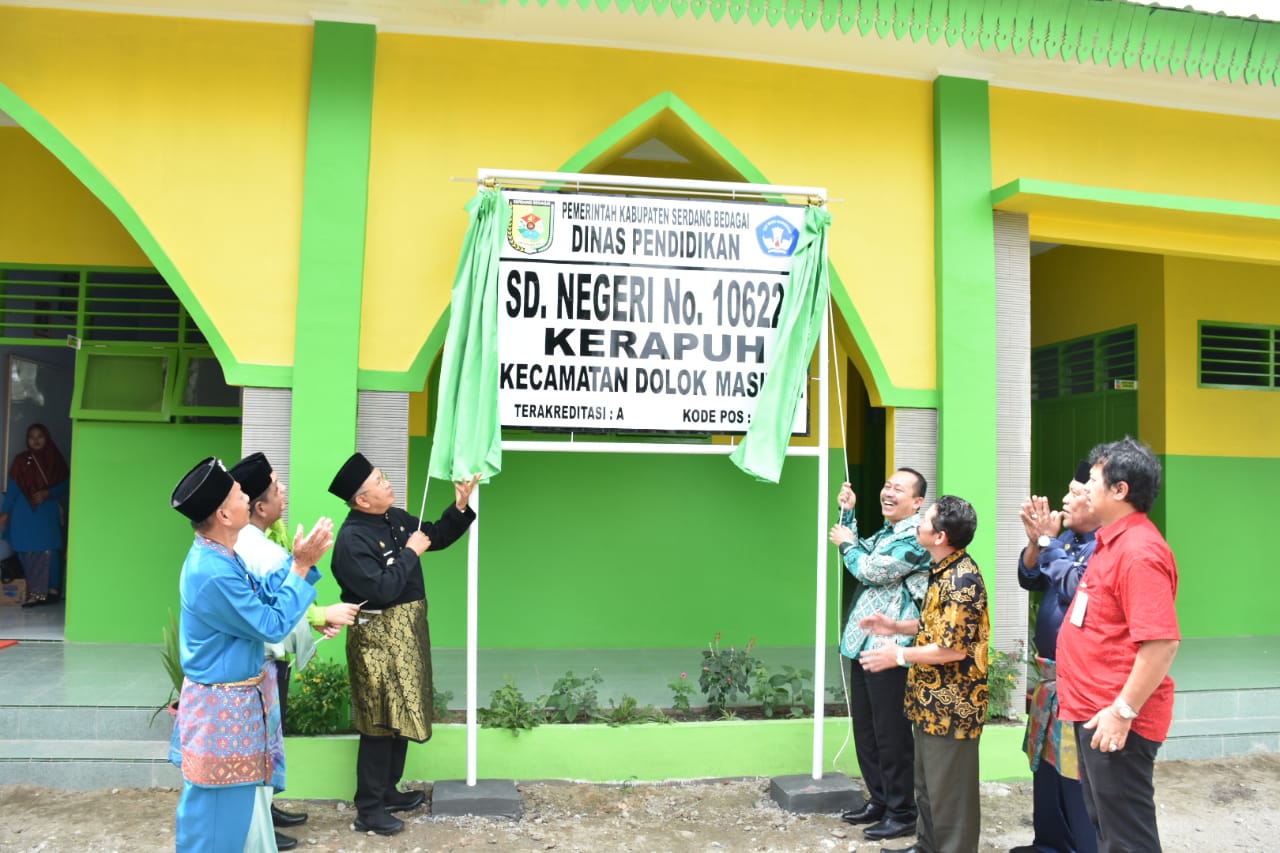 Diresmikan Renovasi SD Negeri 106224 Desa Kerapuh, Bupati Sergai : Semoga Sekolah Menjadi Lembaga Pendidikan Yang Mengintegrasikan Nilai-Nilai HAM
