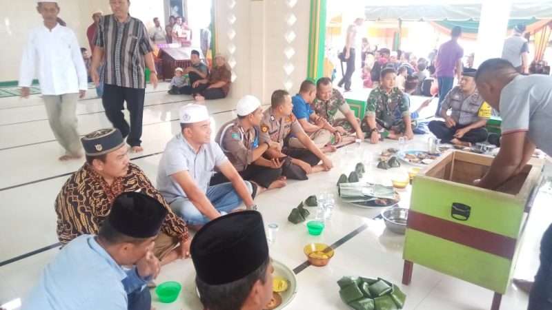 Memperingati Maulid Gampong Meurandeh Dayah Potong Lembu Dan Kambing