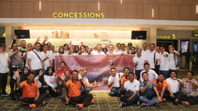 Kapolres Kukar Ajak Anggota Beserta Keluarga Nonton Film Sang Prawira