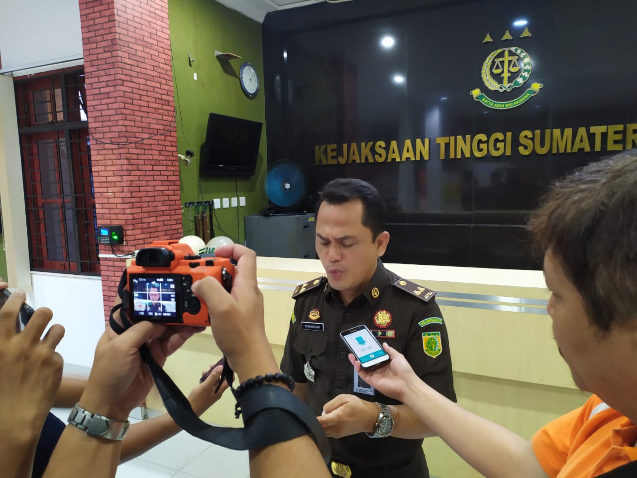 Peringati Hari Anti Korupsi, Kejatisu Tahan Pimpinan Divisi Treasury Bank Sumut