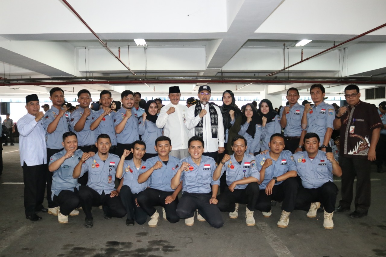 Menjelang Hari Natal dan Tahun Baru, Dinsos DKI Jakarta Menggelar Apel