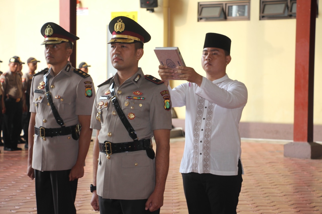 Kapolres Metro Jakarta Pusat Pimpin Sertijab Kapolsek Metro Tanah Abang