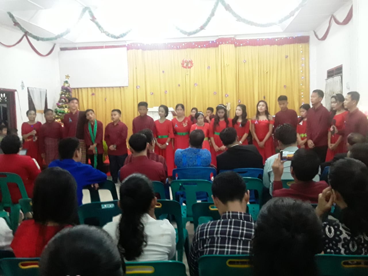 Perayaan Natal Muda/I Sidang Jemaat GPDI Cinta Maju Penuh Suka Cita Dan Damai