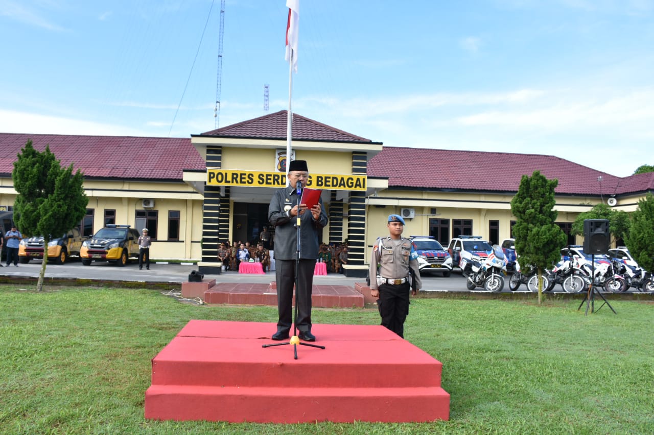 Ir.Soekirman Sebagai Irup Dalam Apel Pasukan Operasi Lilin 2019 di Mapolres Sergai