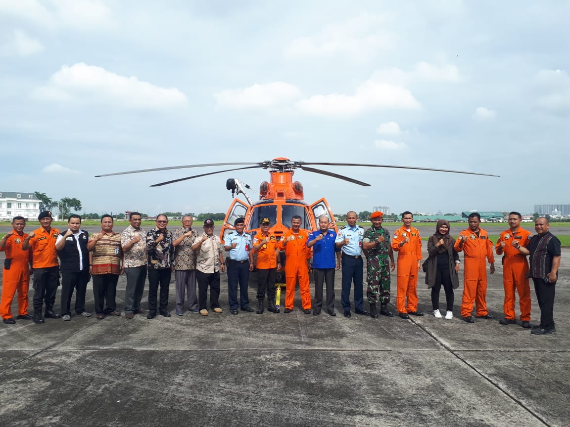 Danlanud Soewondo Sambut Kedatangan Heli Basarnas Guna Stanby SAR Natal 2019 dan Tahun Baru 2020 di Wilayah Sumut